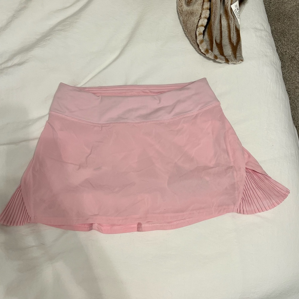 Lululemon baby pink tennis skirt!!! Barely worn!